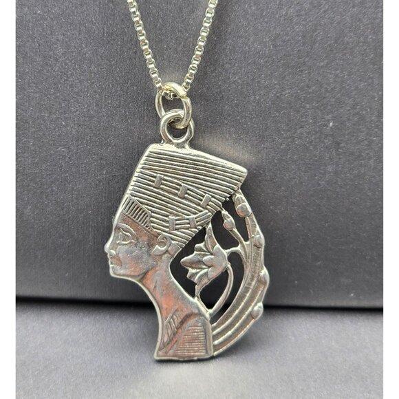 VTG Sterling Silver Nefertiti Profile Pendant Necklace 18" Box Chain Lotus Flowe - Picture 1 of 10